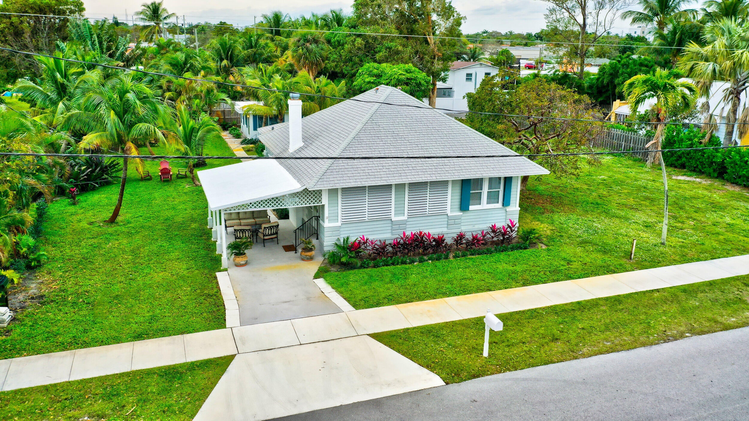 320 SE 4th Avenue