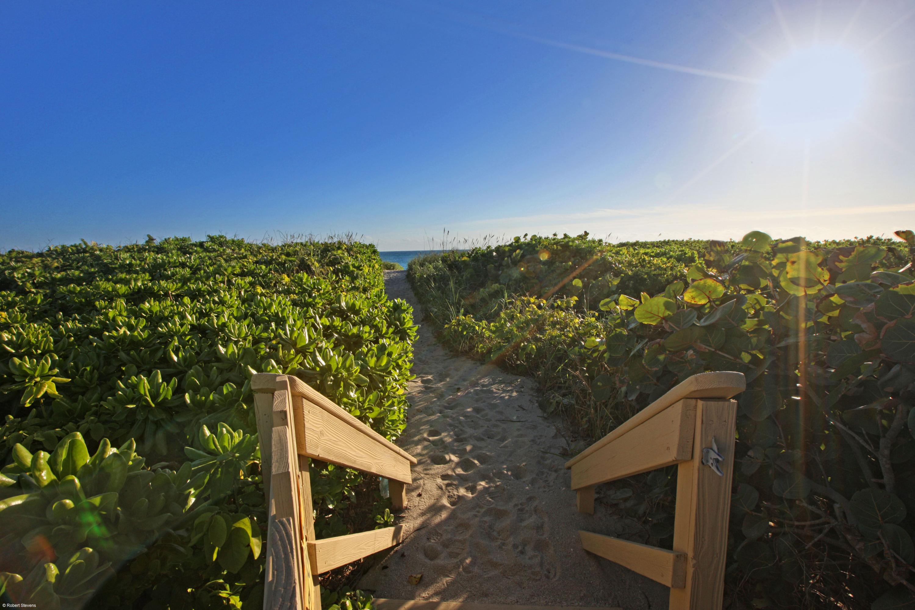 SAILFISH POINT PLAT 33 - Residential