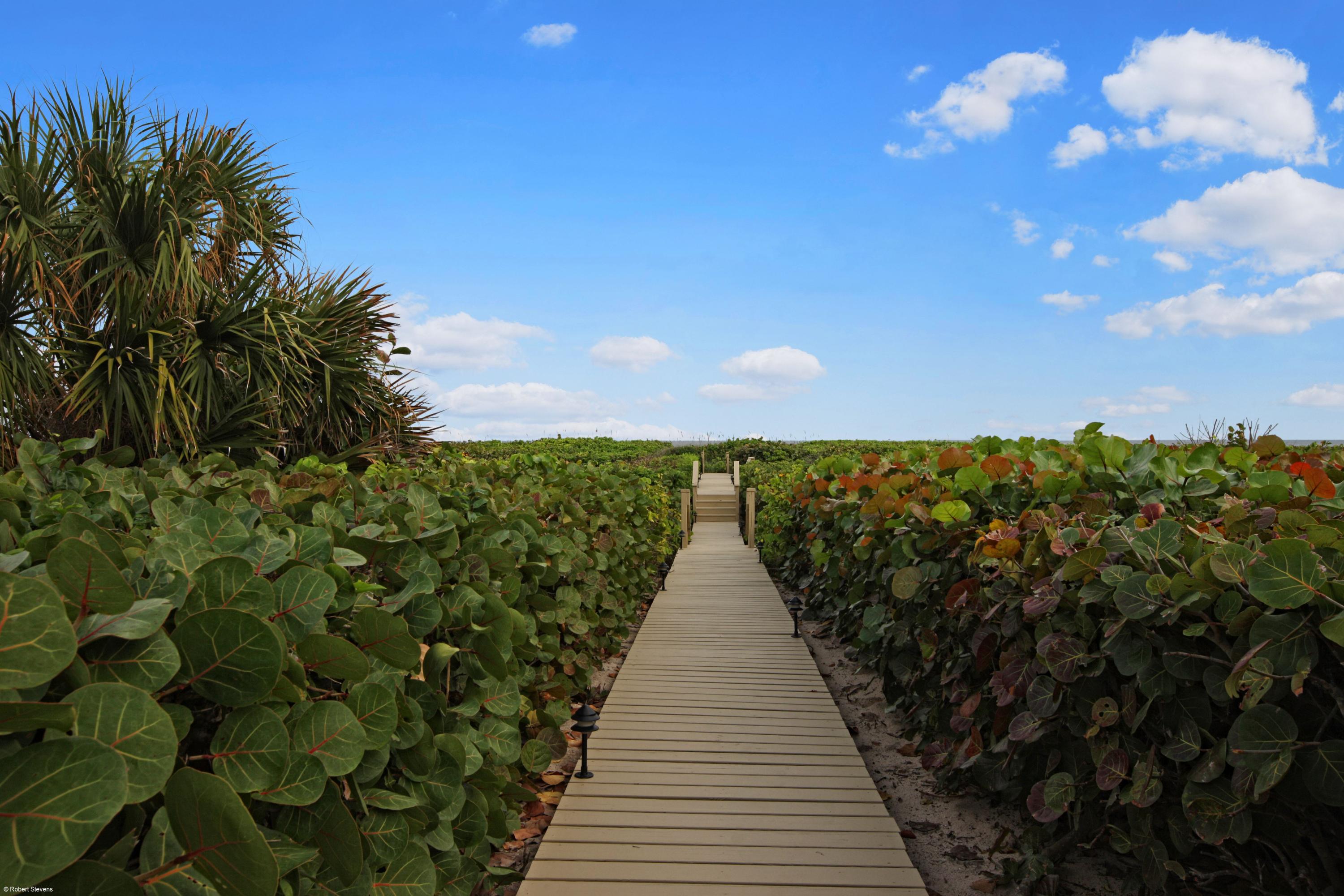 SAILFISH POINT PLAT 33 - Residential