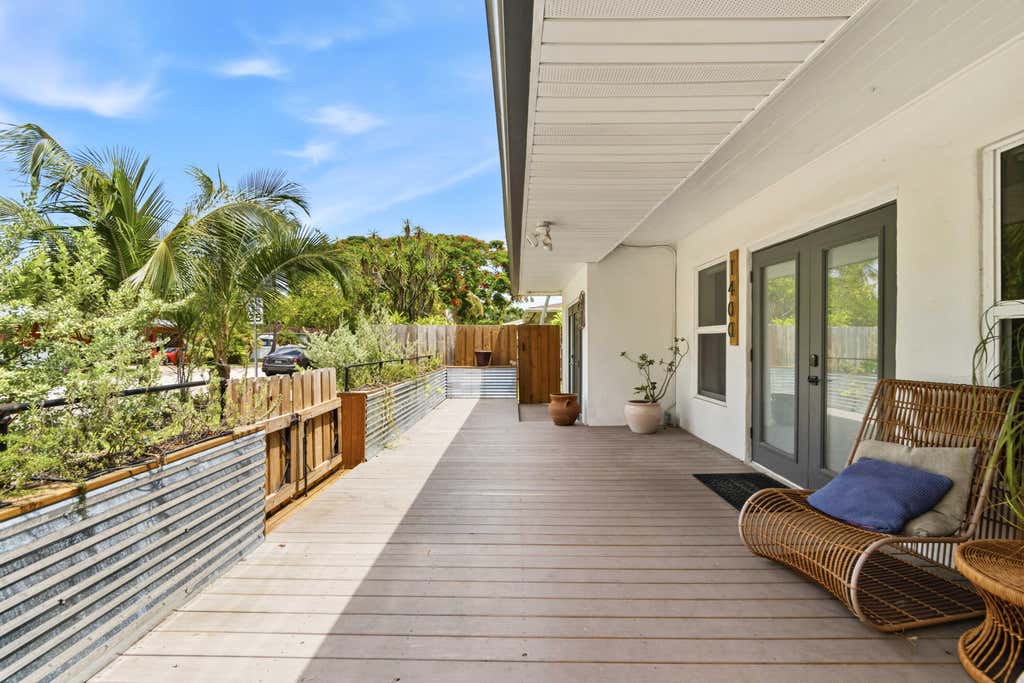 Photo of 1400 NE 17th Avenue, Fort Lauderdale, FL 33304 (MLS # B26056954)