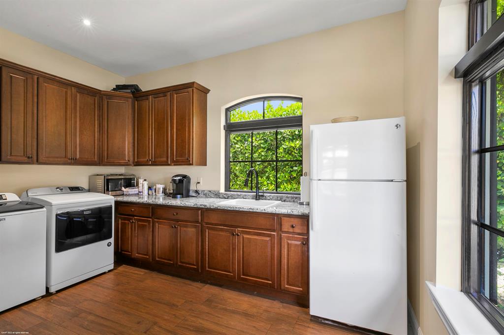 SOUTHFIELDS - Residential