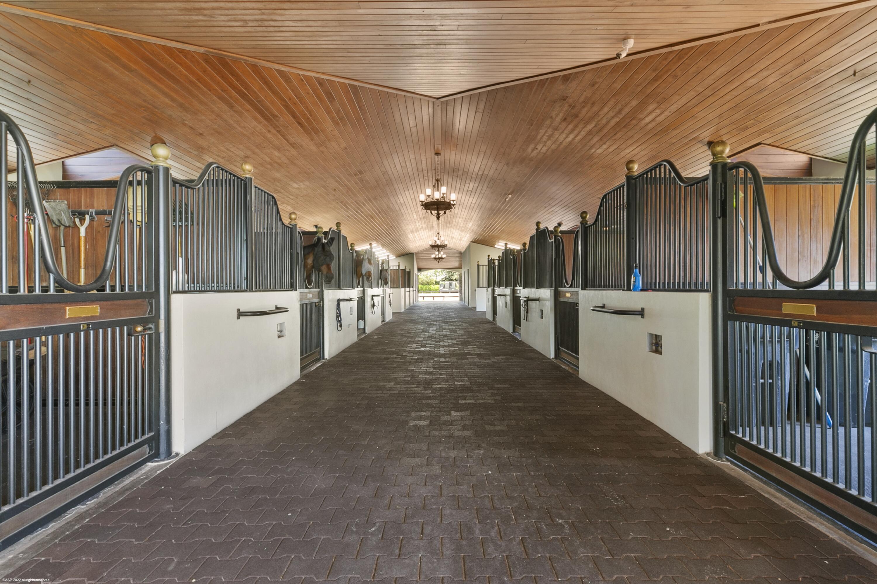 SOUTHFIELDS - Residential