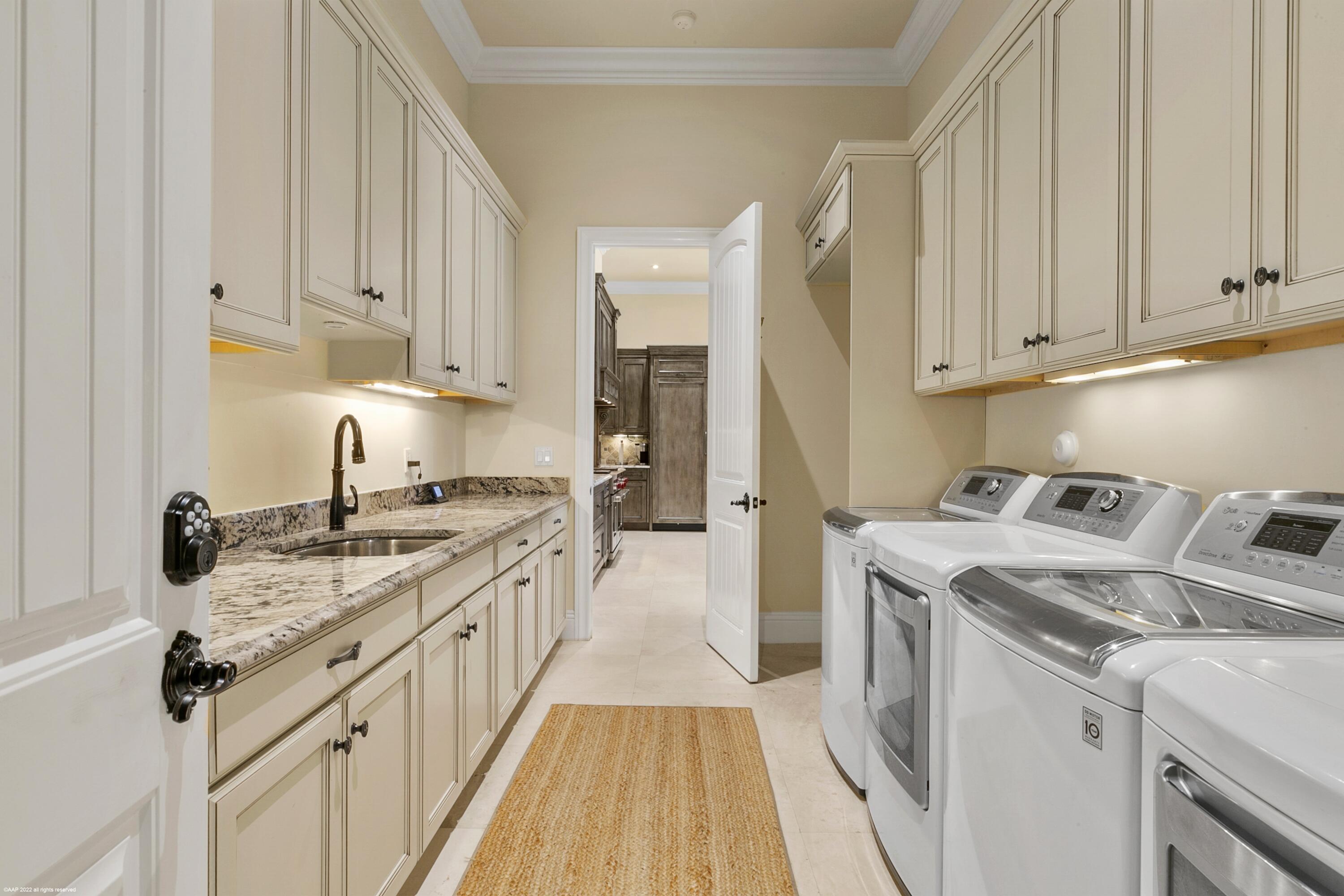 SOUTHFIELDS - Residential