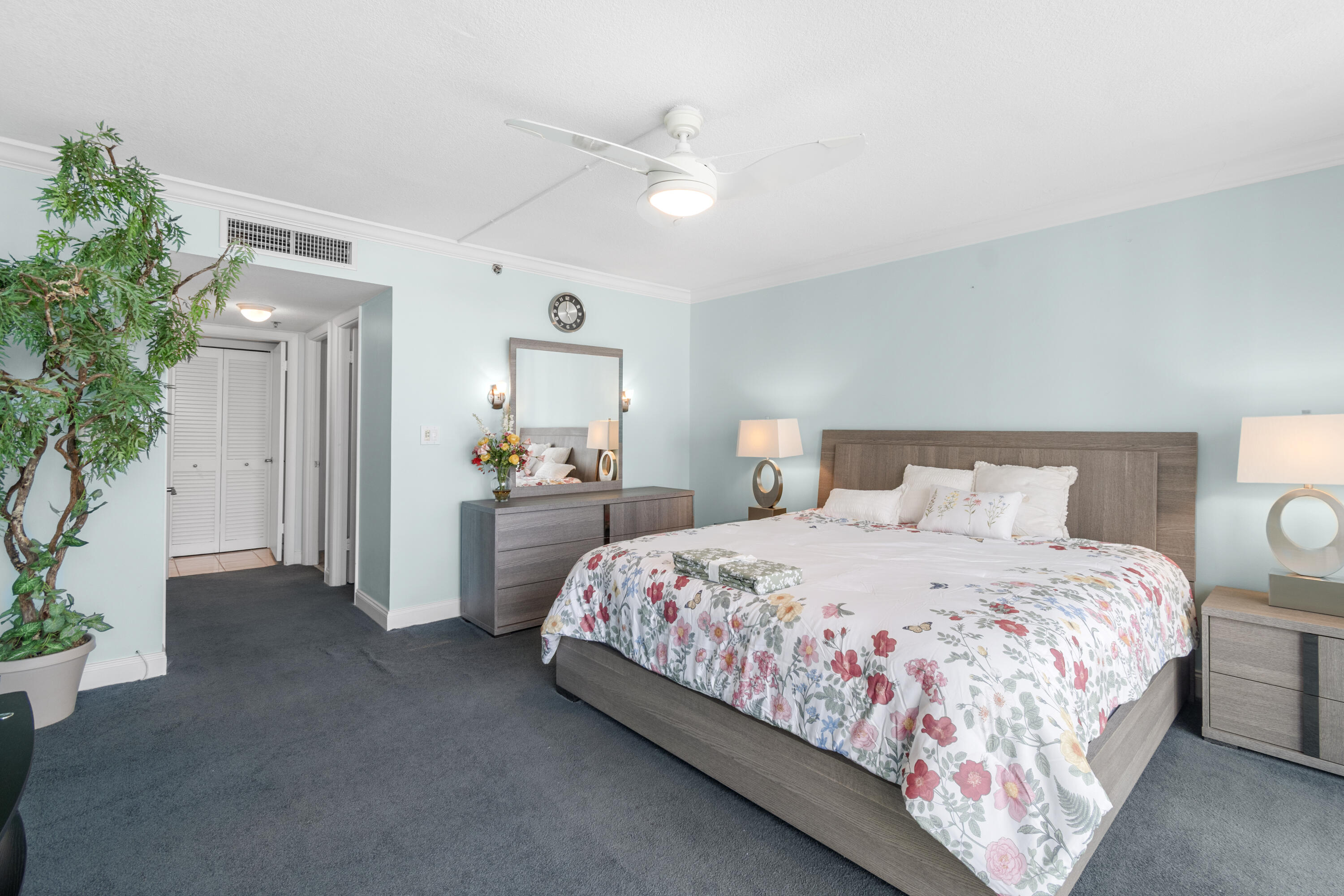 ABERDEEN ARMS CONDO - Residential Lease