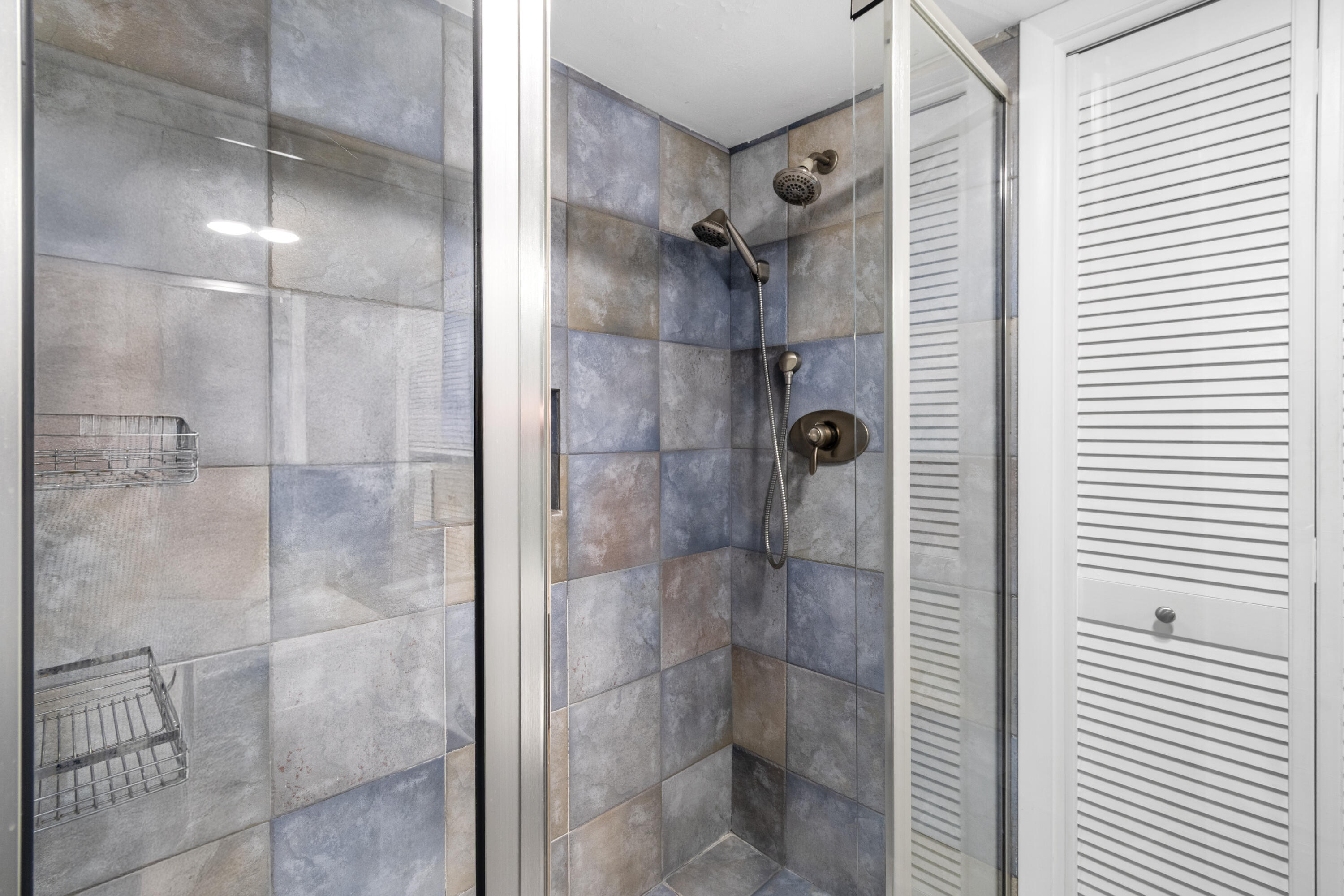 ABERDEEN ARMS CONDO - Residential Lease