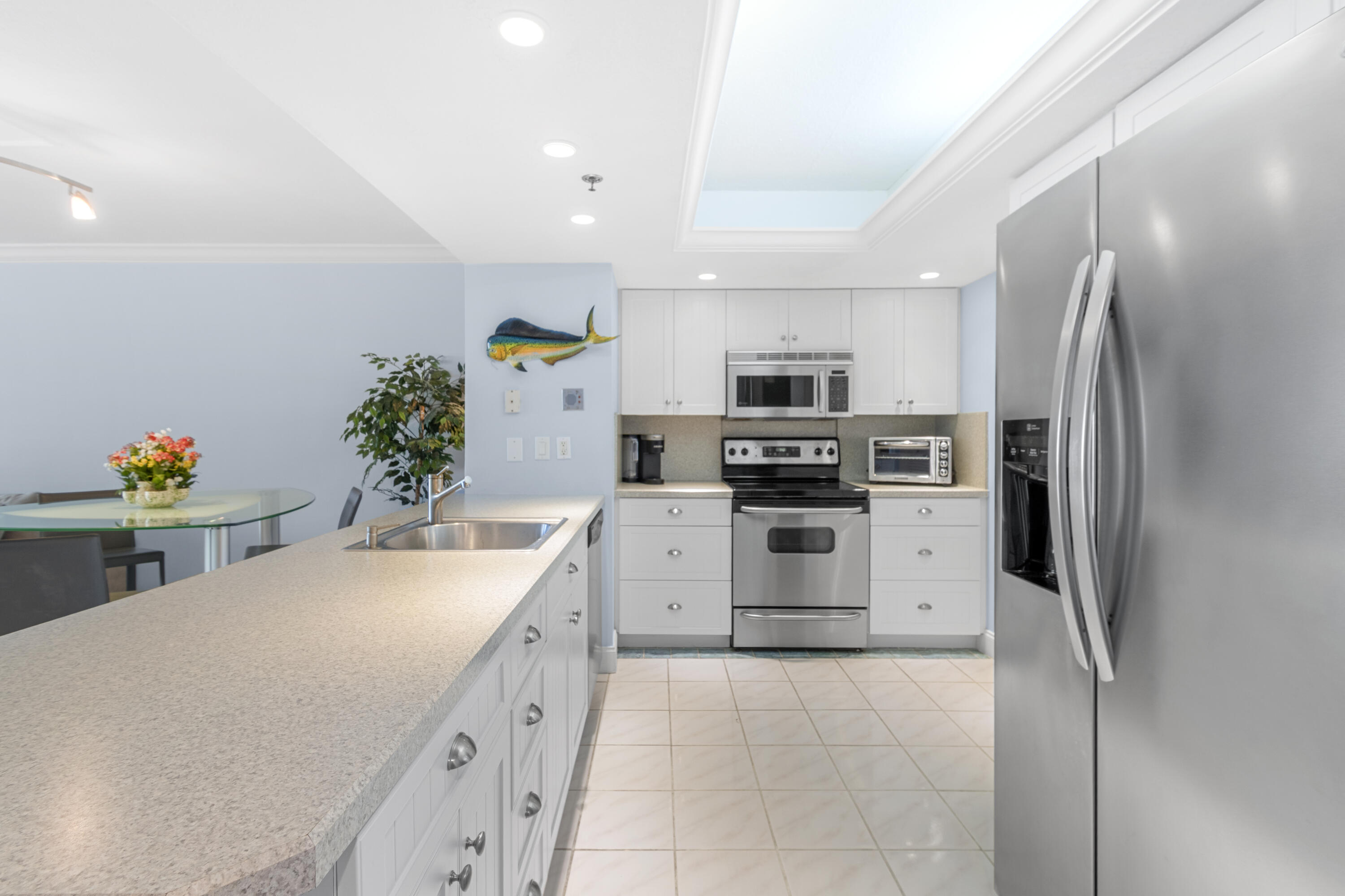 ABERDEEN ARMS CONDO - Residential Lease