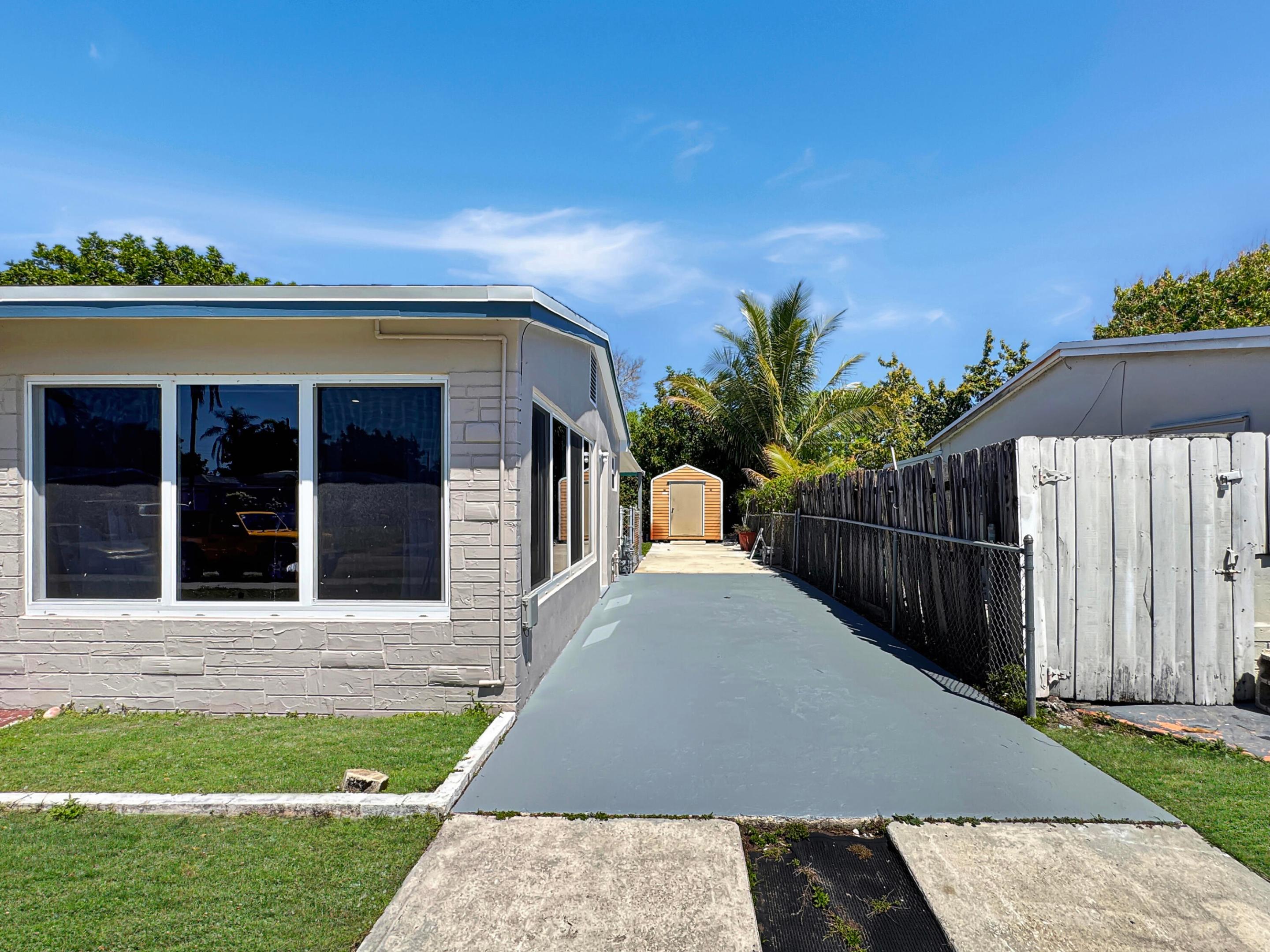 DRIFTWOOD ACRES NO 12 - Residential