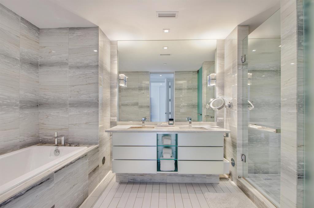 2201 COLLINS AVE CONDO - Residential