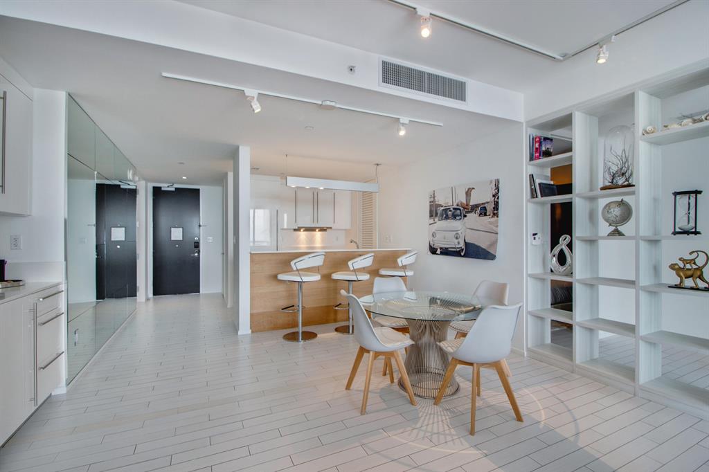 2201 COLLINS AVE CONDO - Residential
