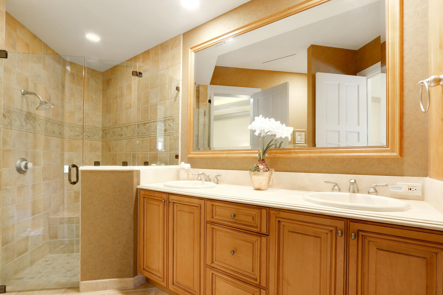 INDIAN HILLS - Residential