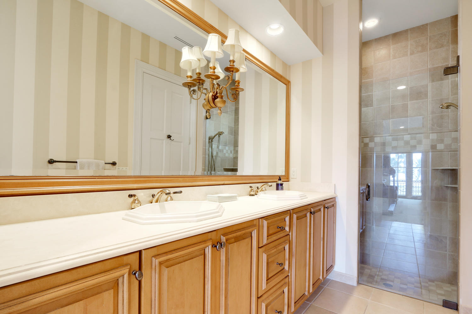 INDIAN HILLS - Residential