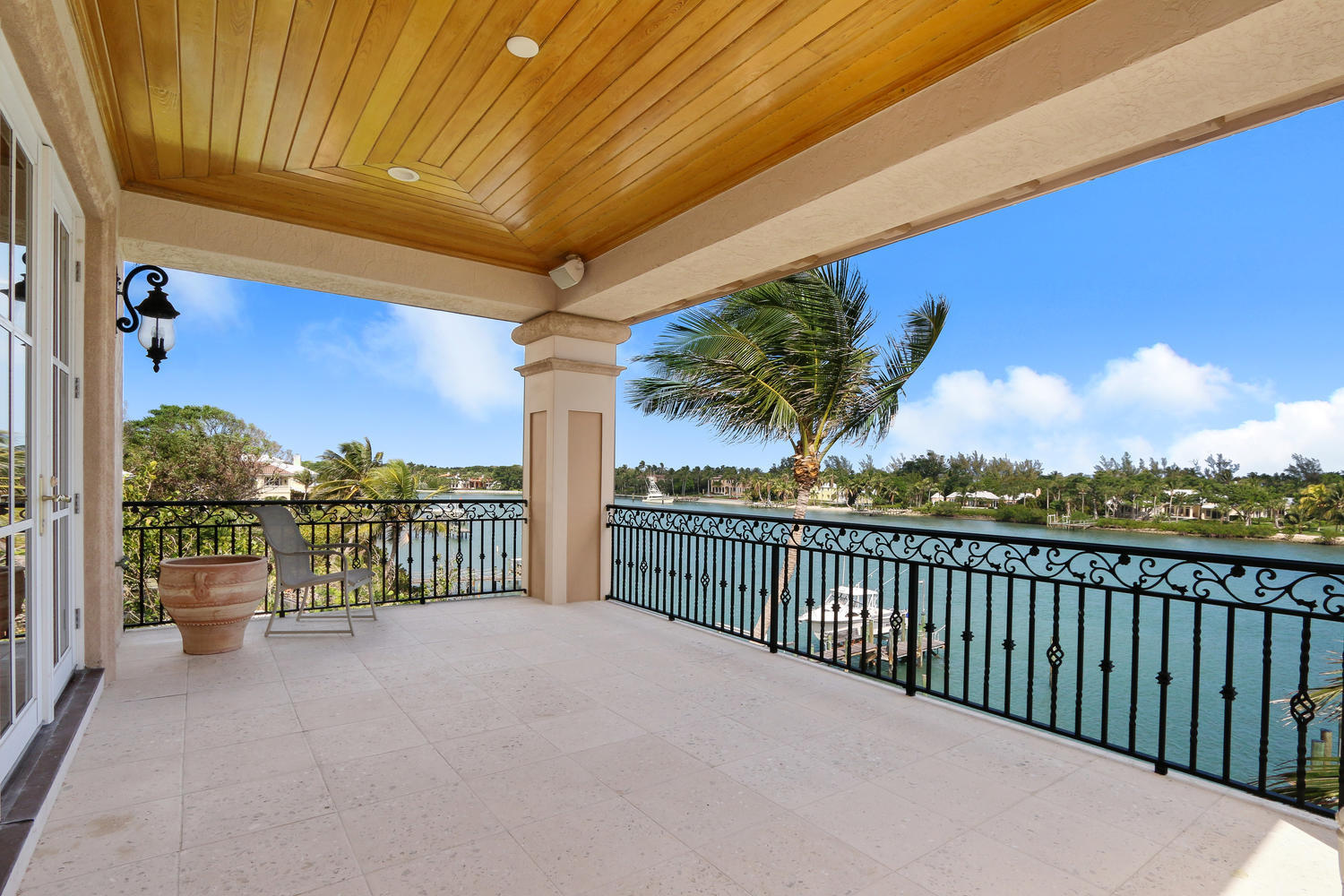 INDIAN HILLS - Residential