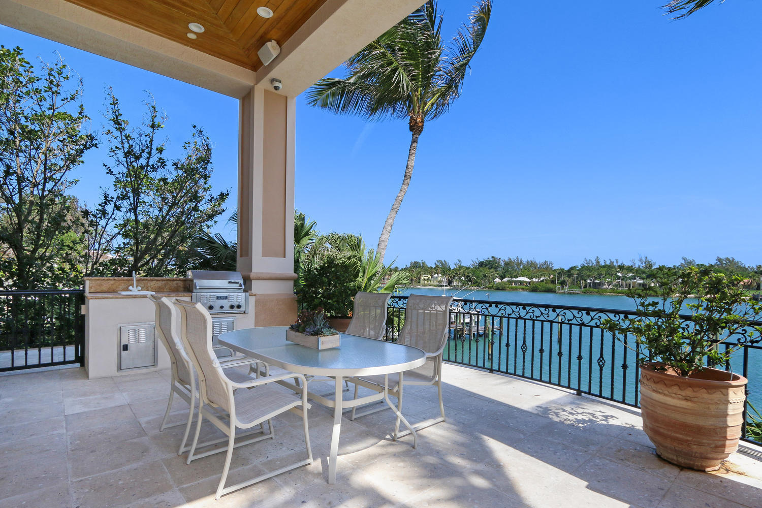 INDIAN HILLS - Residential