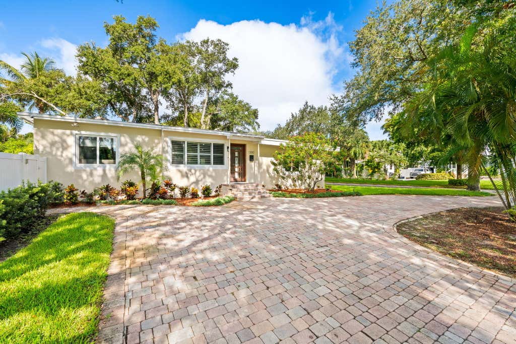 Photo of 1300 SE 17TH Street, Fort Lauderdale, FL 33316 (MLS # B26057816)
