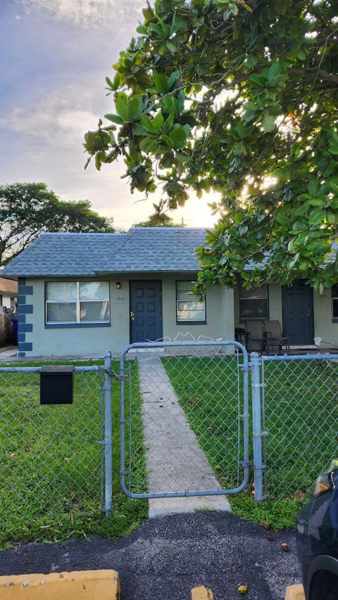 1523-1525 NW 8th Avenue Fort Lauderdale FL 33311