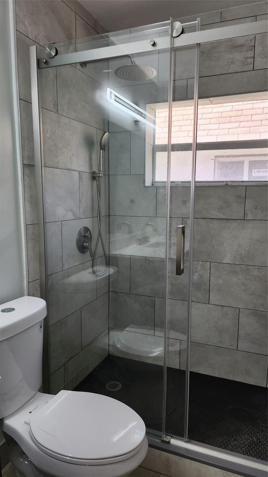 1523-1525 NW 8th Avenue