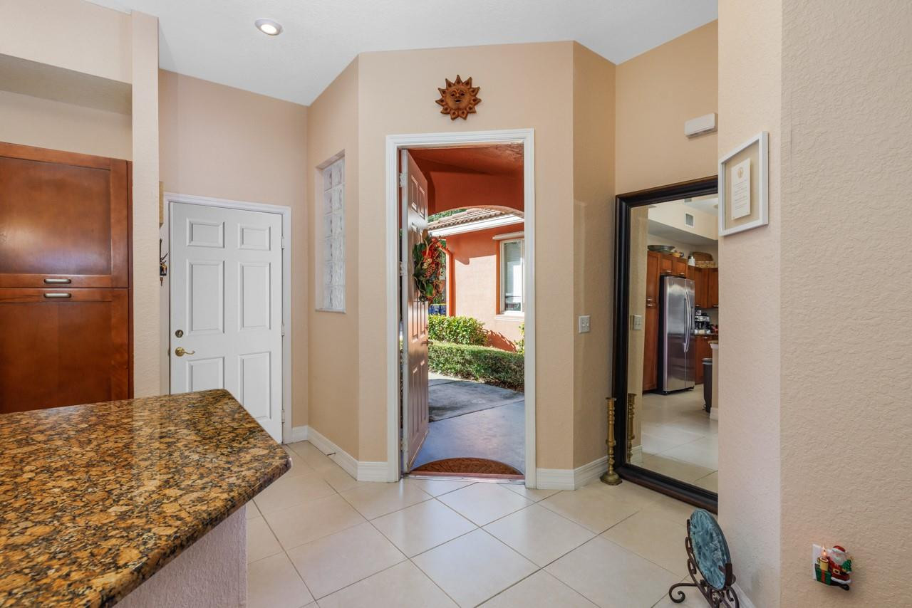 55 SE Palermo Court 105