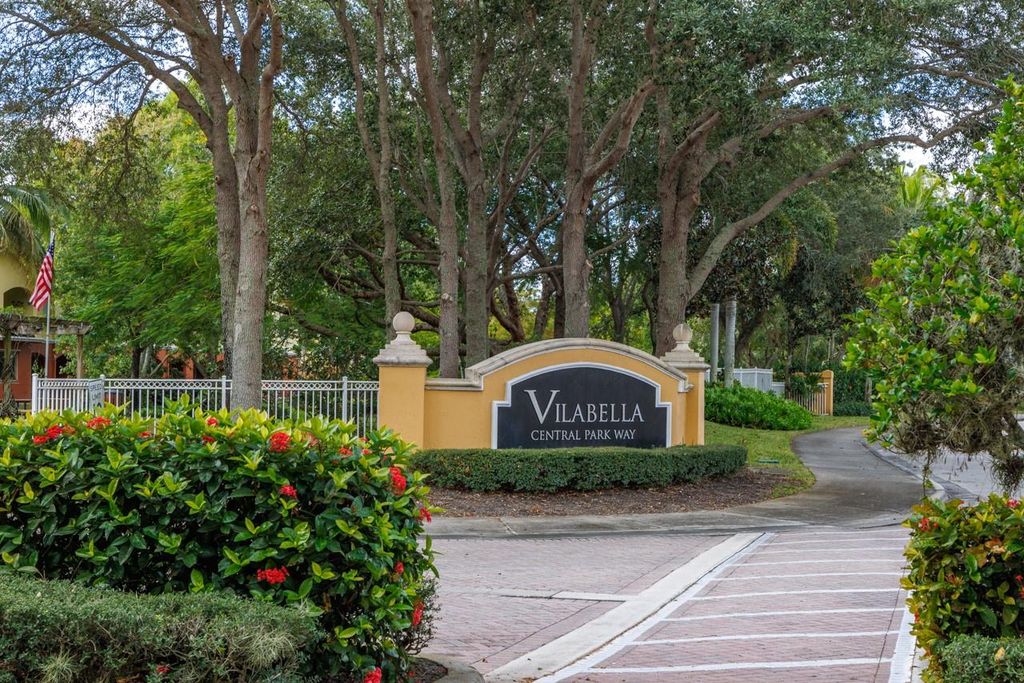 Photo of 55 SE Palermo Ct #105, Stuart, FL 34994 (MLS # F10539304)