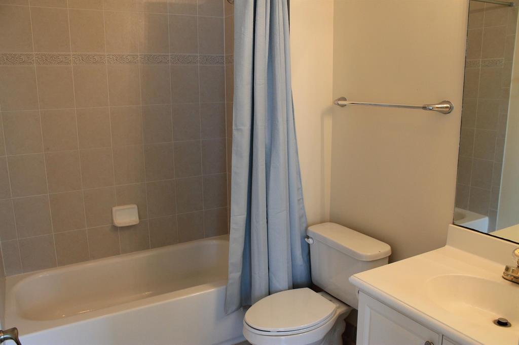 ABACOA TOWN CENTER 3 - Residential Lease