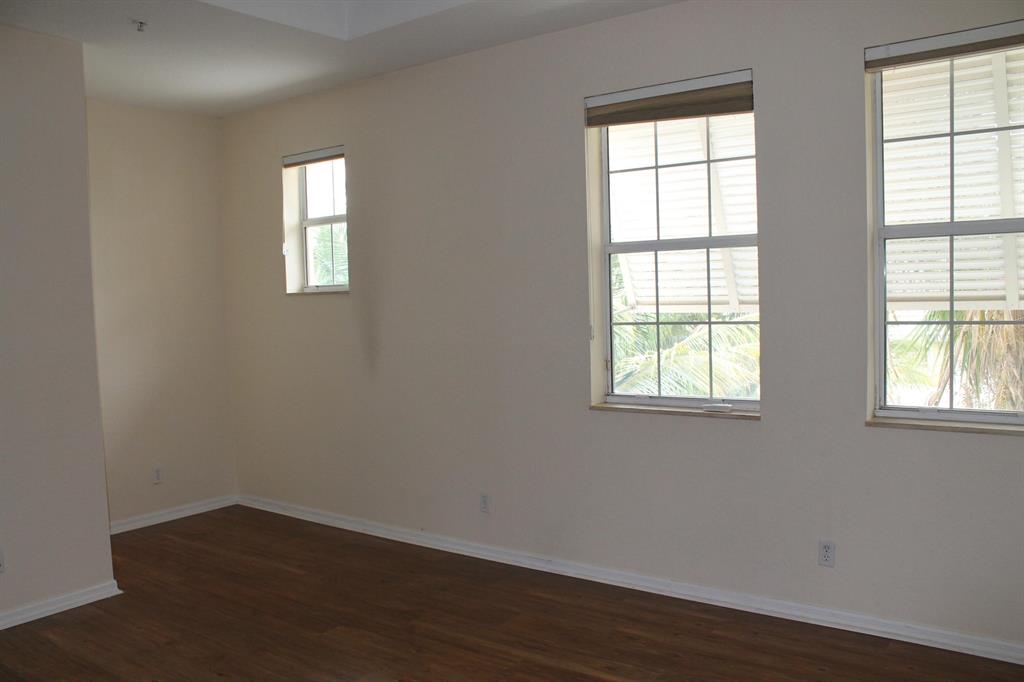 ABACOA TOWN CENTER 3 - Residential Lease