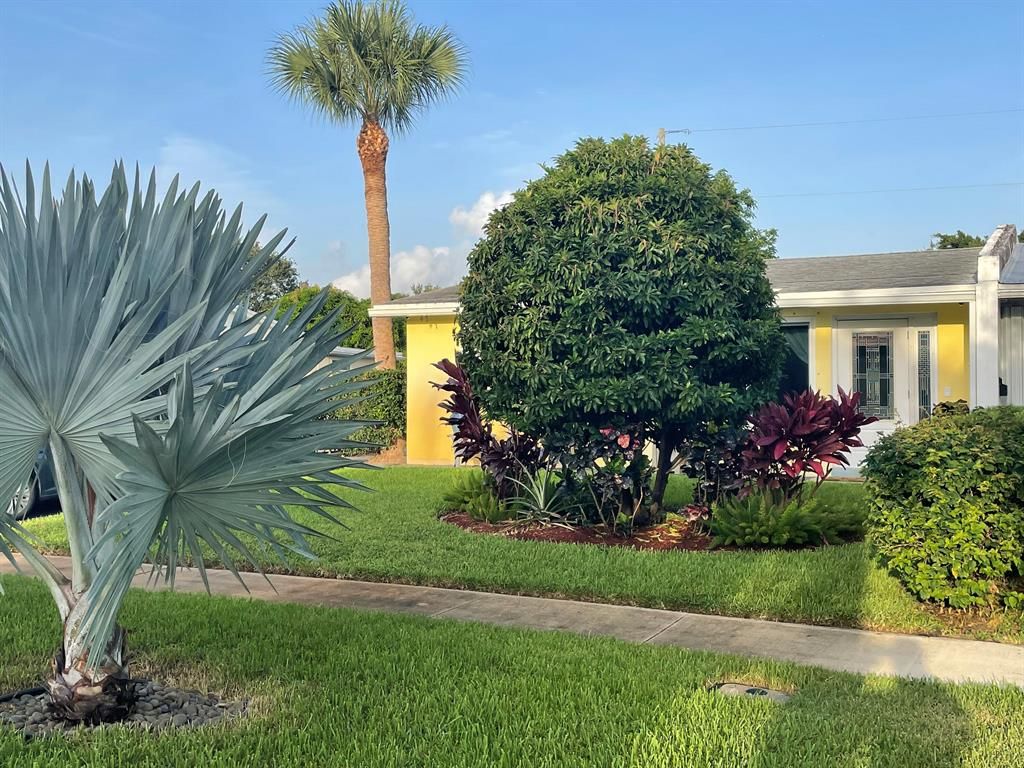 Photo of 47 Robalo Court, North Palm Beach, FL 33408 (MLS # R10740890)