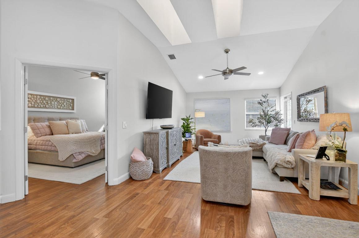 FAIRFIELD - Residential