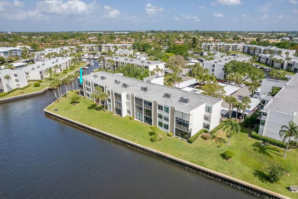 Photo of 1950 SW Palm City Road #14207, Stuart, FL 34994 (MLS # R11086960)