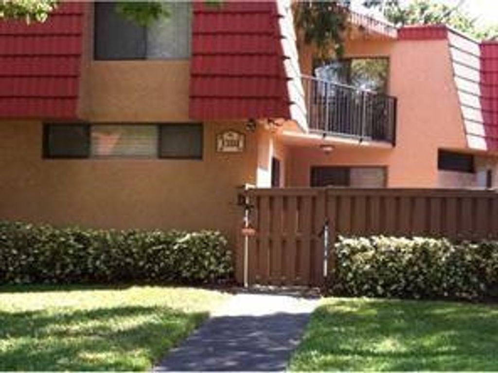 Photo of 8117 Severn Drive #C, Boca Raton, FL 33433 (MLS # F10555733)