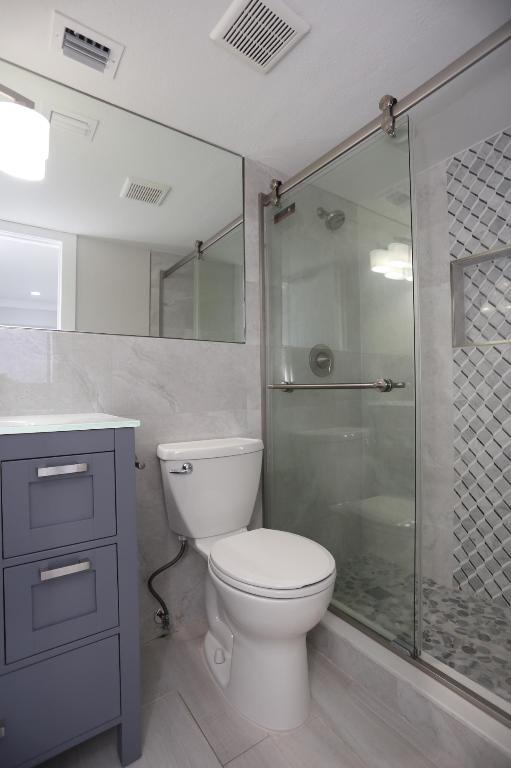 MASSACHUSETTS APTS CONDO - Residential