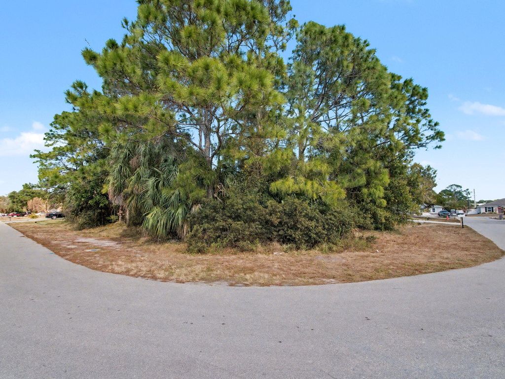 Photo of 2999 SW Bright Street, Port Saint Lucie, FL 34953 (MLS # R11163297)