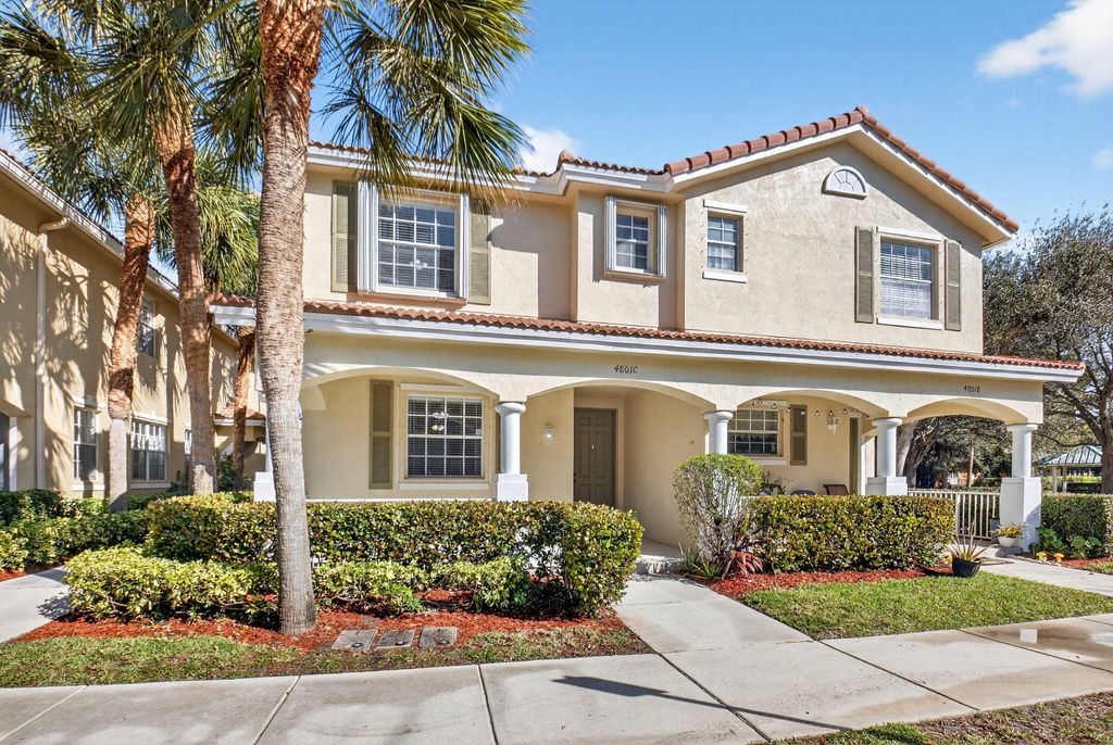 Photo of 4801 N Wickham Circle #C, Delray Beach, FL 33445 (MLS # R11163275)