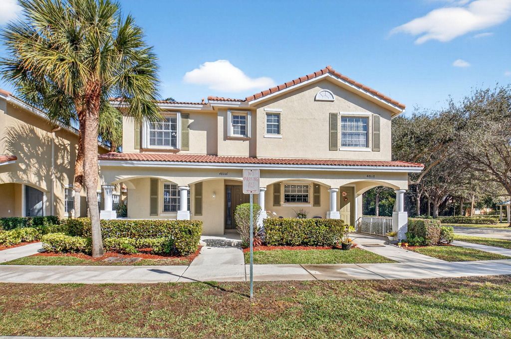 Photo of 4801 N Wickham Circle #C, Delray Beach, FL 33445 (MLS # R11163275)