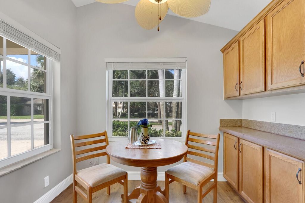 Photo of 28 Admirals Court, Palm Beach Gardens, FL 33418 (MLS # R11002655)