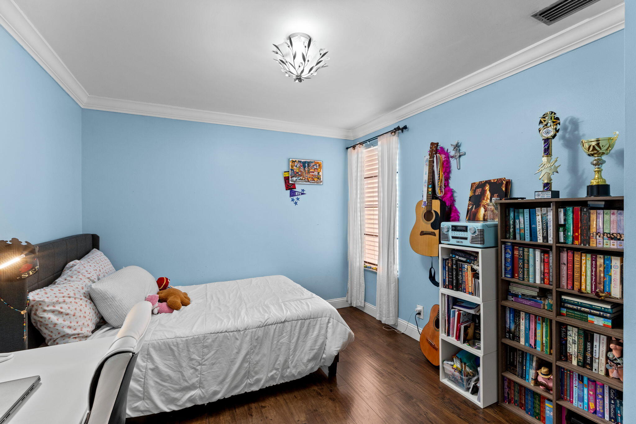 RAMBLEWOOD PLACE CONDO - Residential