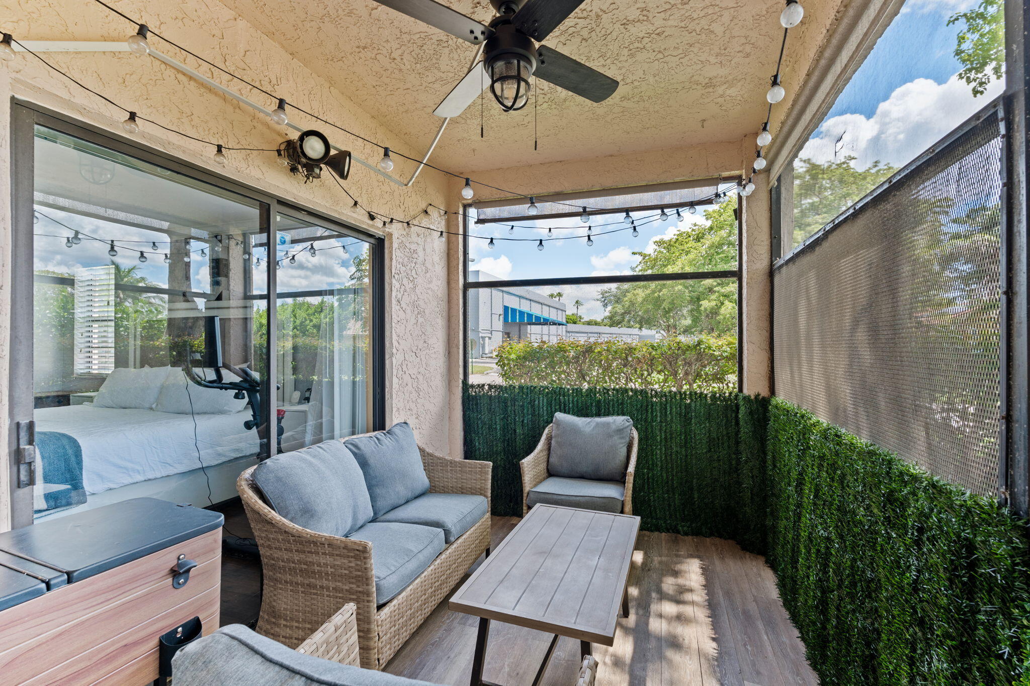 RAMBLEWOOD PLACE CONDO - Residential