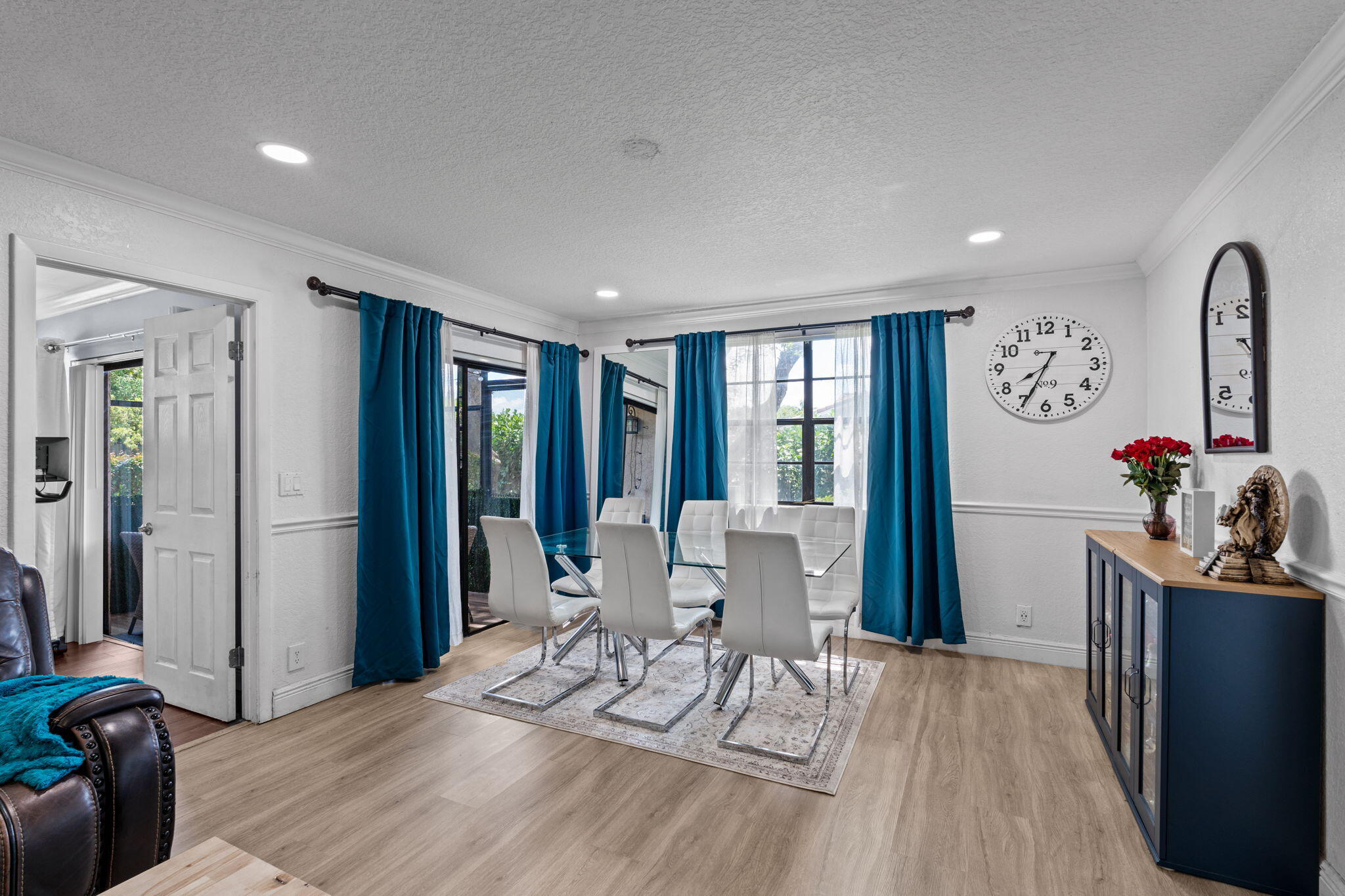 RAMBLEWOOD PLACE CONDO - Residential