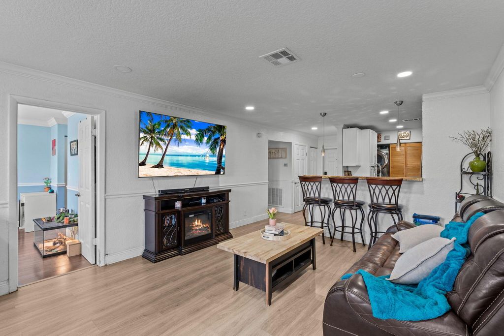 Photo of 1909 NW 94th Avenue #102a, Coral Springs, FL 33071 (MLS # B26029681)
