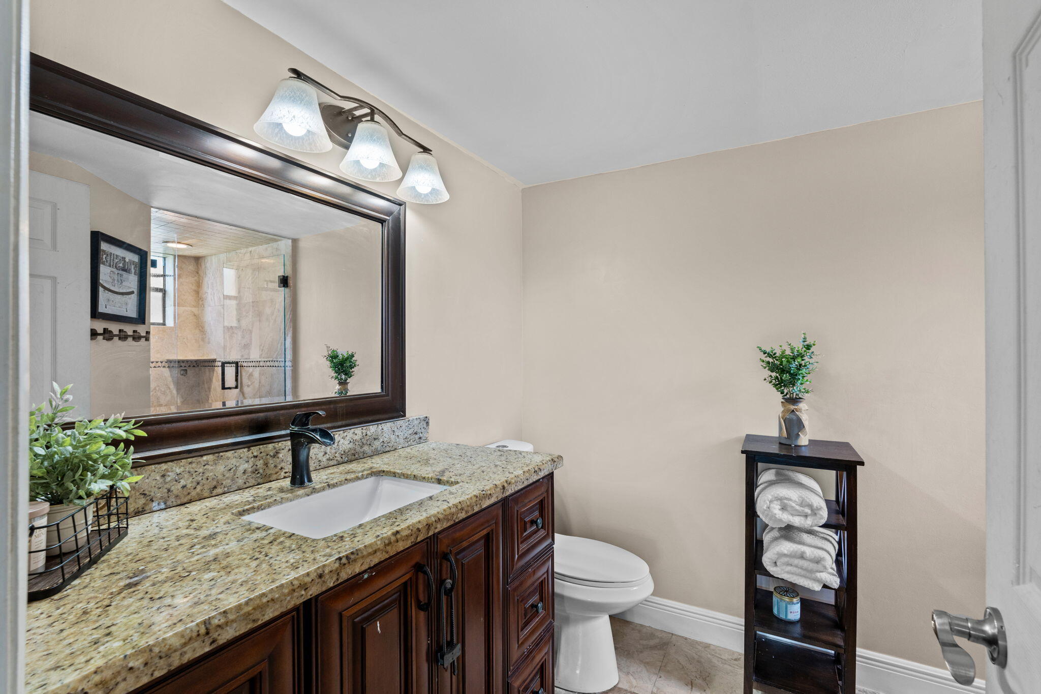 RAMBLEWOOD PLACE CONDO - Residential