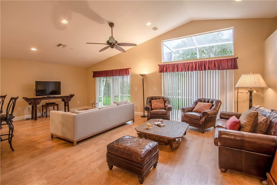 THE ISLAND-Wyndham Lakes - Residential