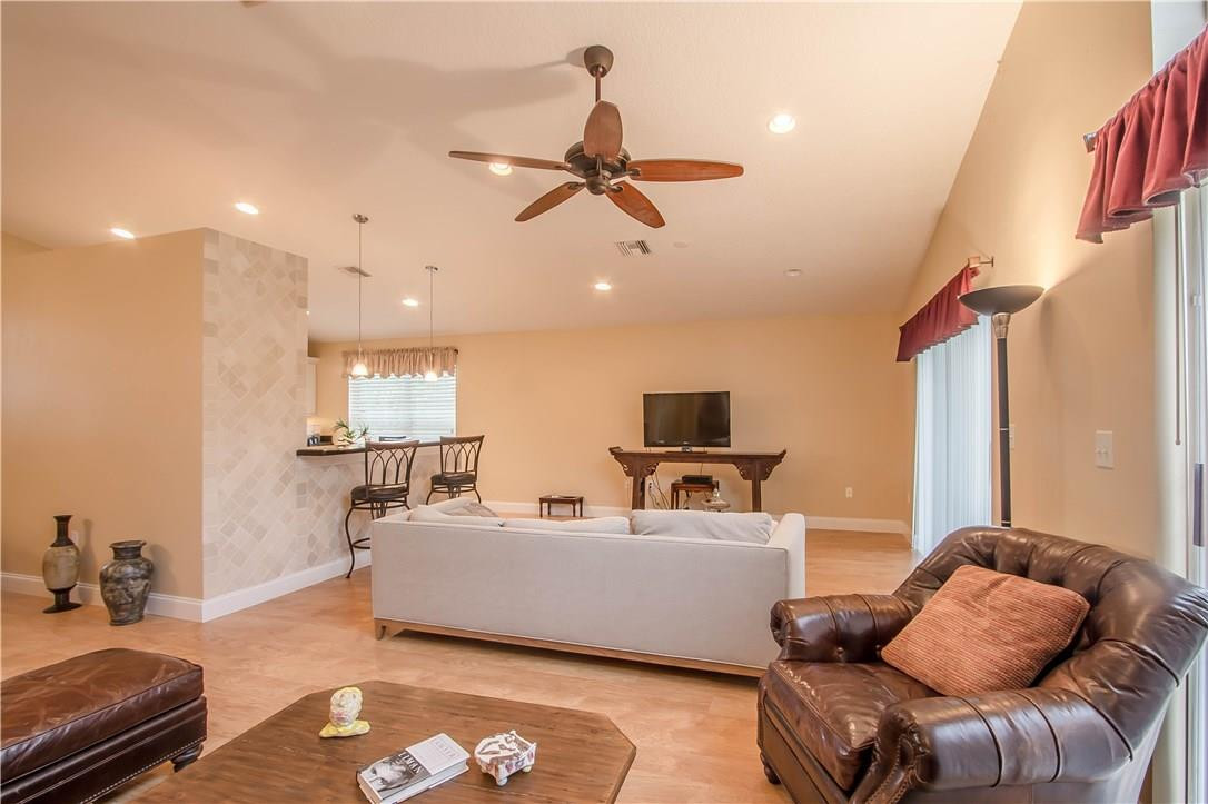THE ISLAND-Wyndham Lakes - Residential