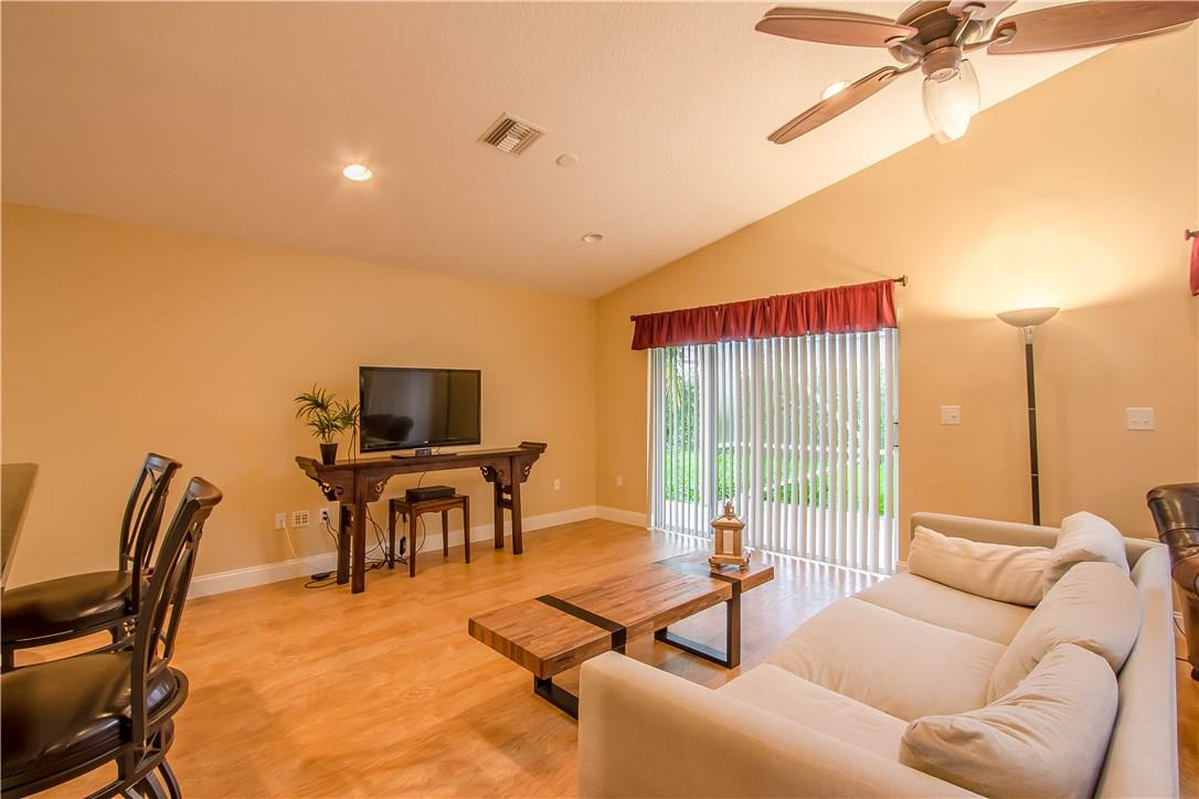 THE ISLAND-Wyndham Lakes - Residential