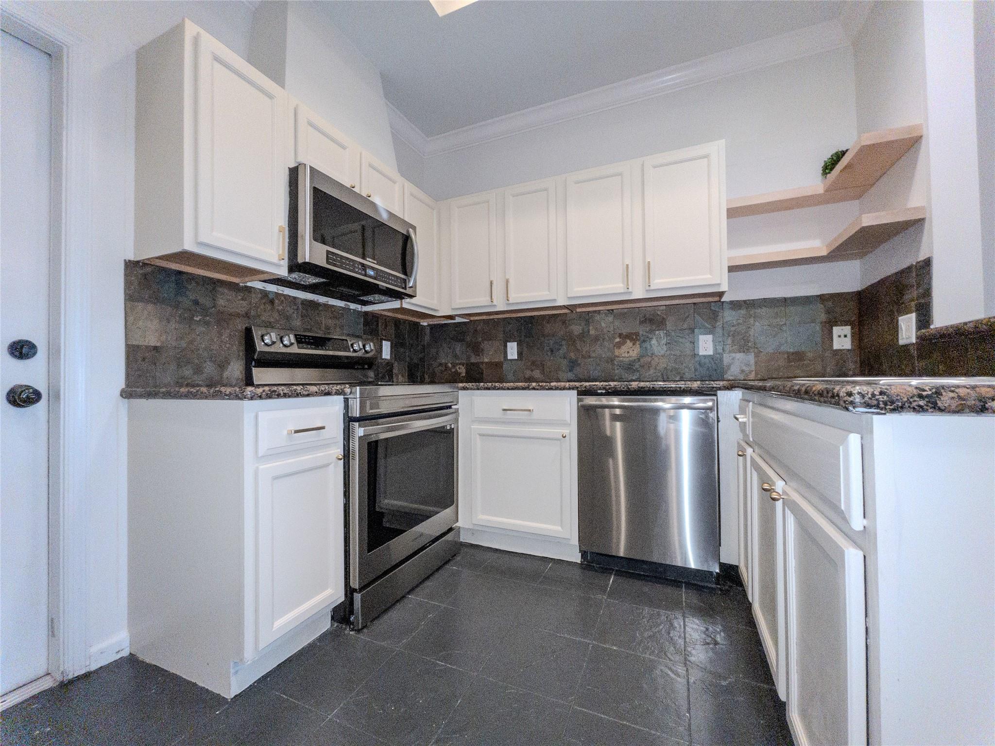 505 SW 18th Ave 11