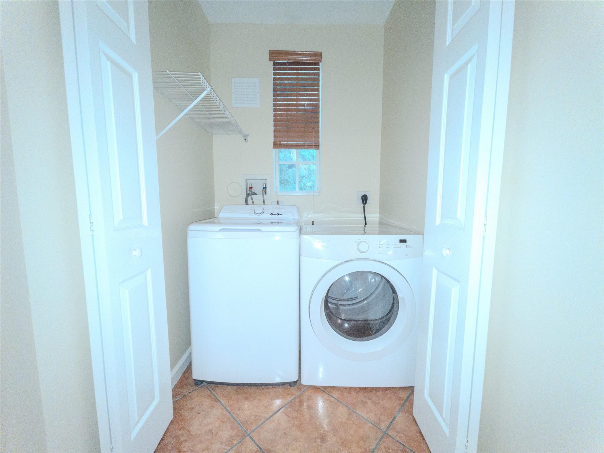 OAK HAMMOCK - RIVERSIDE - Residential