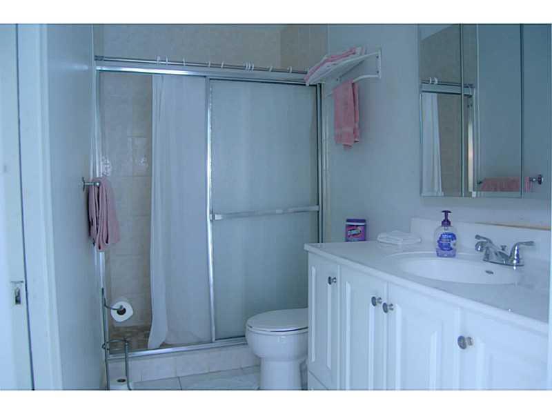 IMPERIAL POINT 3RD SEC - Residential