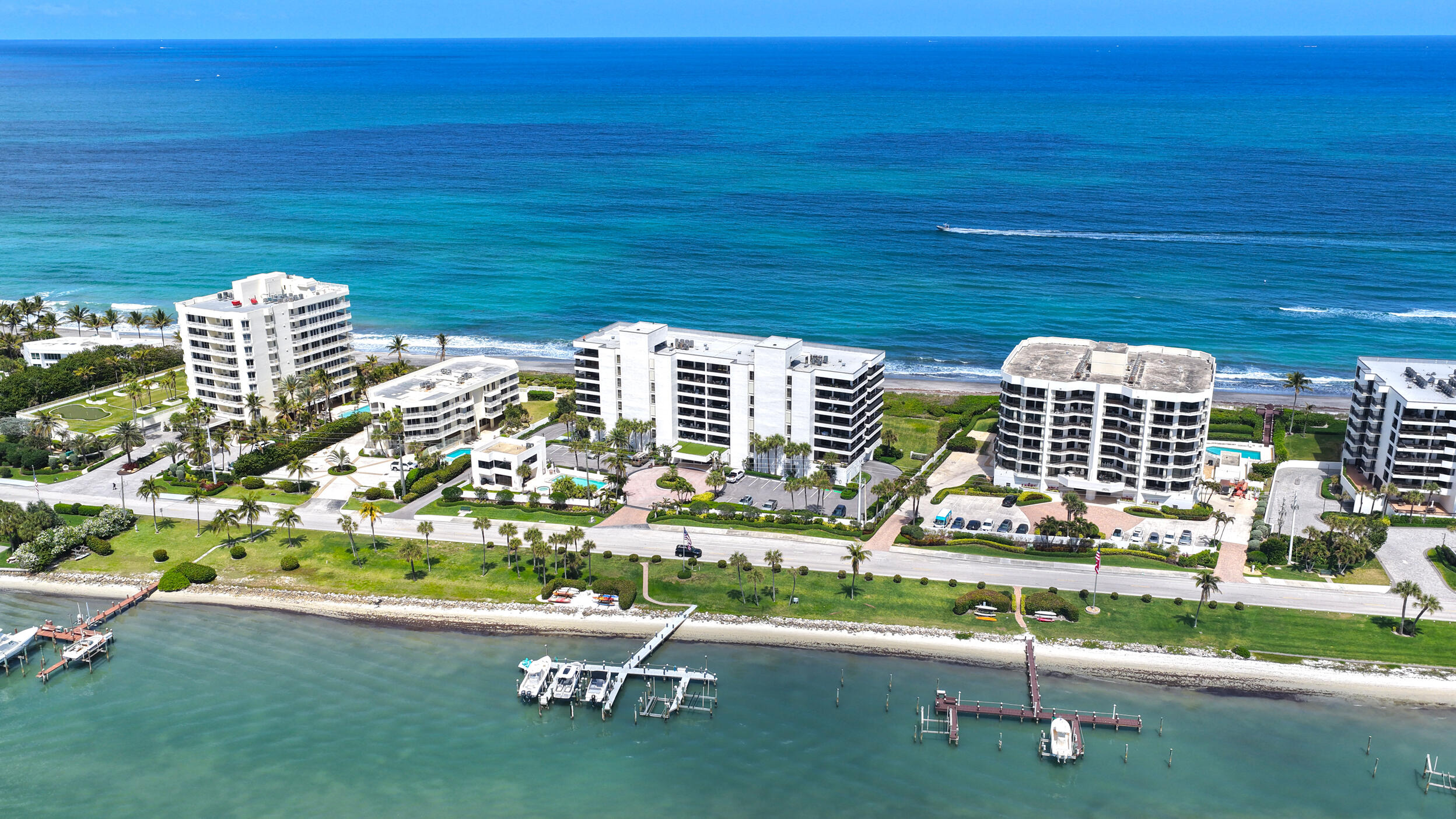OCEAN SOUND CONDO - Residential
