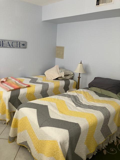 HILLSBORO IMPERIAL APTS C - Residential Lease