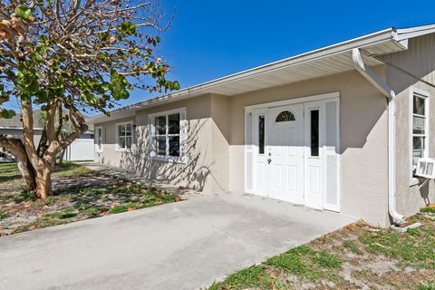 Photo of 1107 SW Ithaca Street, Port Saint Lucie, FL 34983 (MLS # B26002835)