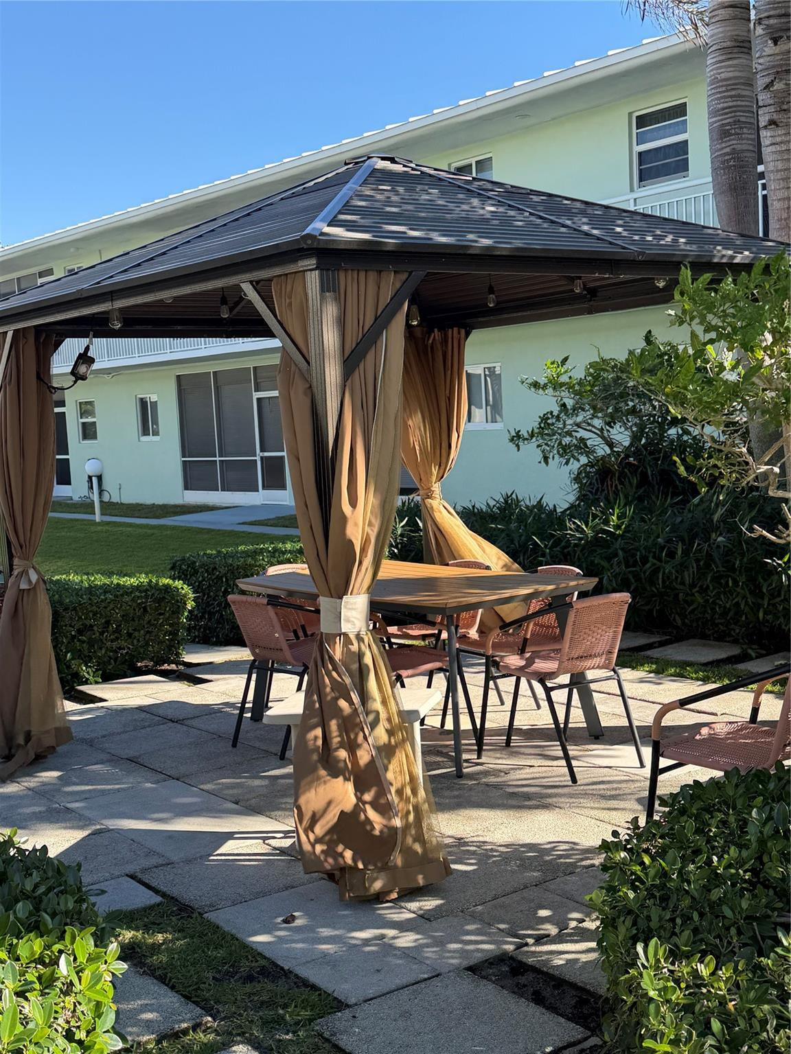 Tarelton Manor Apartments - Residential