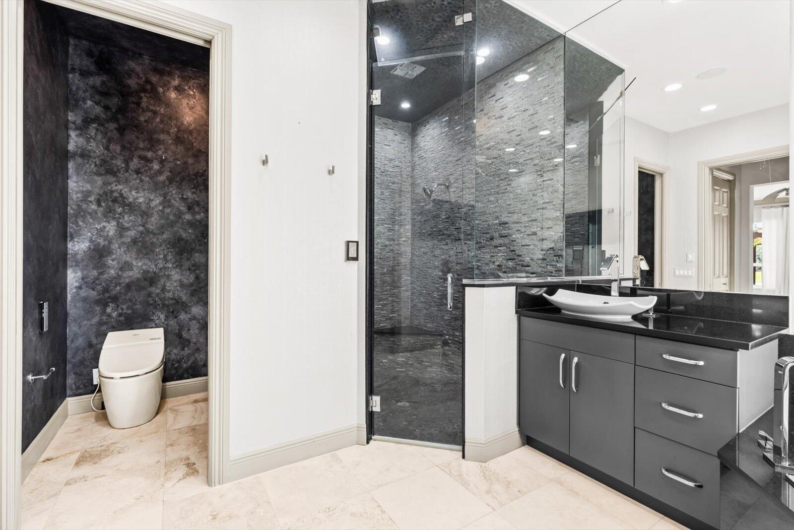 THE ENCLAVE AT THE RESERV - Residential