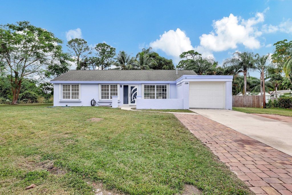 Photo of 124 Aldea Court, Port Saint Lucie, FL 34952 (MLS # R11032364)